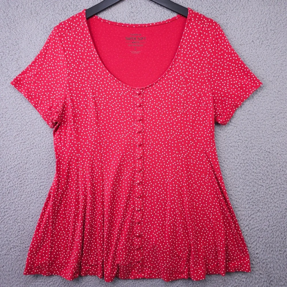 Torrid Shirt Women 1 1X Red Polka Dot Super Soft Knit Faux Button Scoop Neck Top